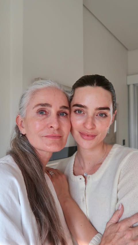 Instagram post by @carolinelabouchere for ELEMIS. Caption reads: [...] and it just got upgraded with the new....