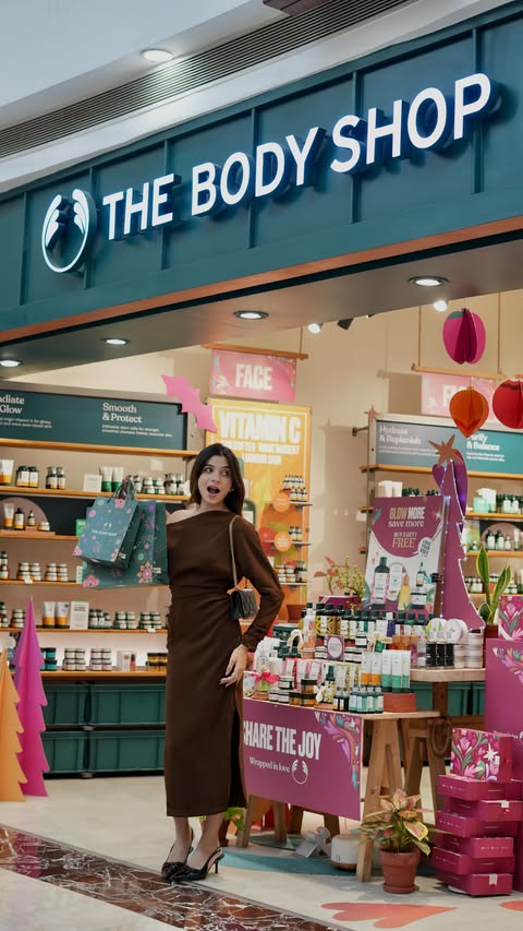 Instagram post by @aakankshapanwarr for The Body Shop. Caption reads: Walking. Looking.
Waiting for something to feel....