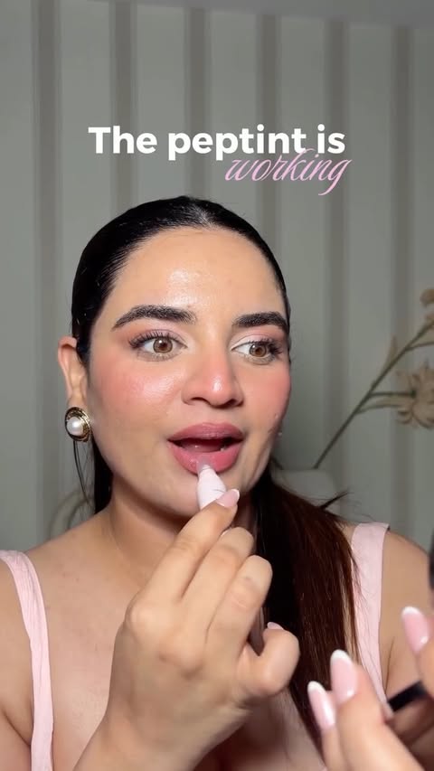 Instagram post by @prableenkaurbhomrah for Tira. Caption reads: [...] the Lipstick Day with up to 40% off on....