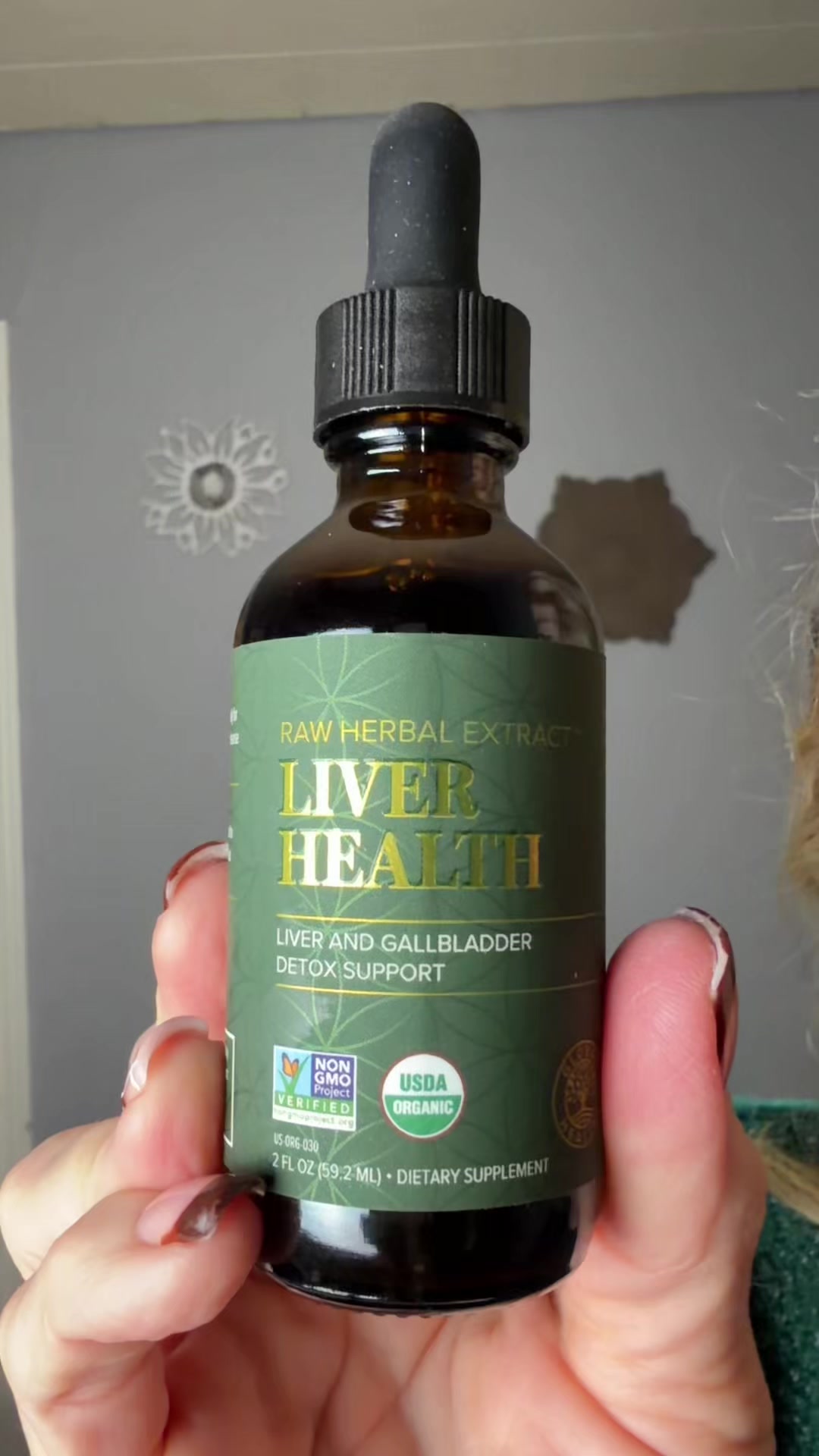 TikTok post by @lynnthatgenxcreator for Global Healing. Caption reads: @Global Healing #liverhealth.