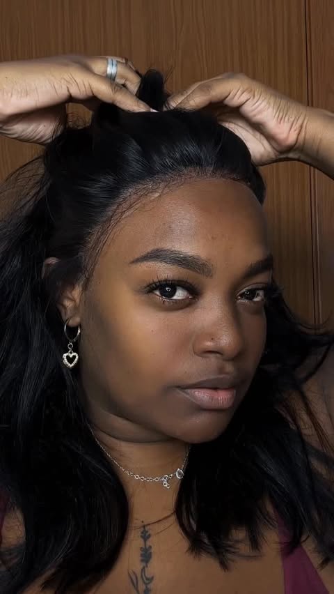 Instagram post by @luannarodriguesofc for Shopee. Caption reads: LACE HUMANA POR $490 SÓ NA @shopee_br meu amor....