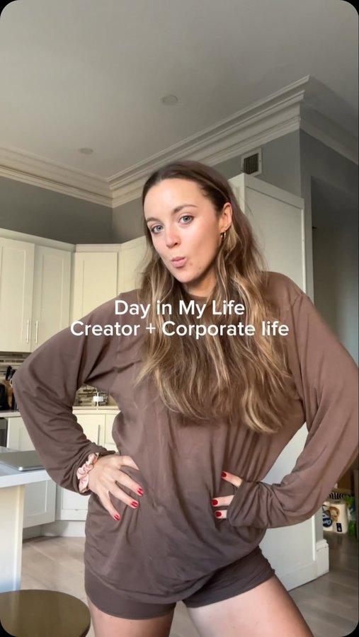 Instagram post by @carolineconneen for Perfect Keto. Caption reads: [...] of my life⚖️ Fueled by @perfectketo since I....
