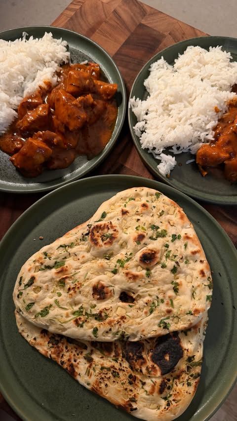 Instagram post by @thatarabgirly for Shan Foods. Caption reads: [...] butter chicken recipe, thank you....