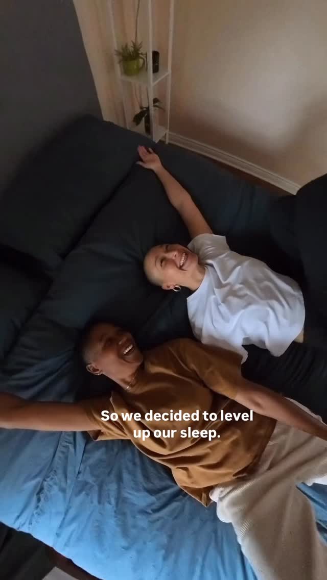 Instagram post by @_yarro for Endy. Caption reads: [...] warmer with our upgraded bedding from @endy....