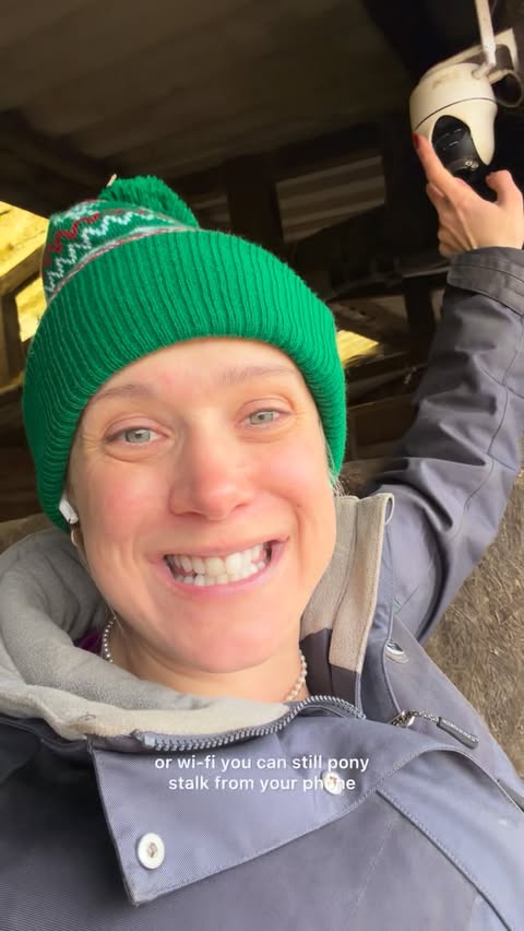 Instagram post by @life_on_the_left_rein for Reolink. Caption reads: 🎥 @reolinkgb GIVEAWAY 🎥

WIN A REOLINK GO PT....