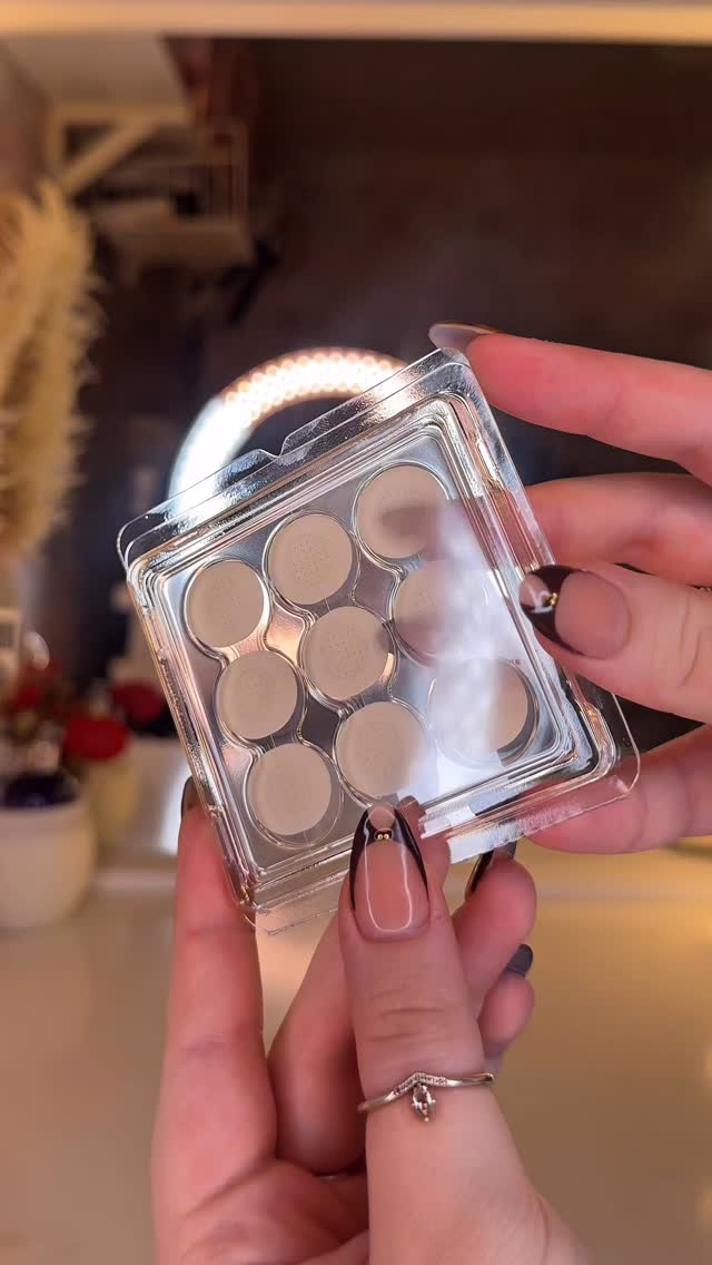 Instagram post by @sophie_x.ee for Carbon Theory. Caption reads: @carbontheory Patch work 

thank you to carbon....