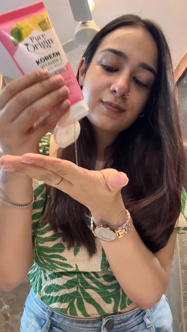 Instagram post by @kritika_sehra for Pure Origin. Caption reads: From dull to radiant, let PureOrigin’s Vitamin C....