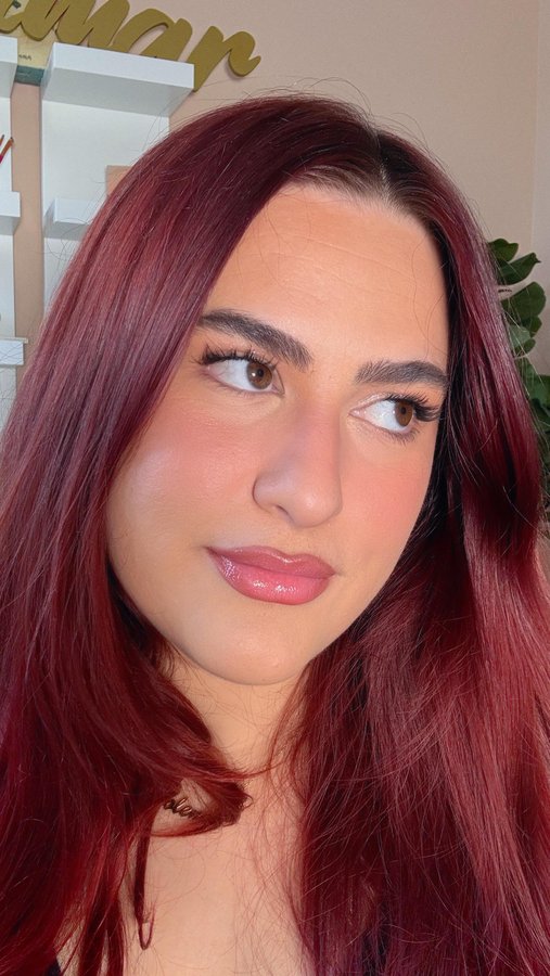 Instagram post by @gabyteemua for Alamar Cosmetics. Caption reads: Don’t be the mami that gets caught with bad blush....