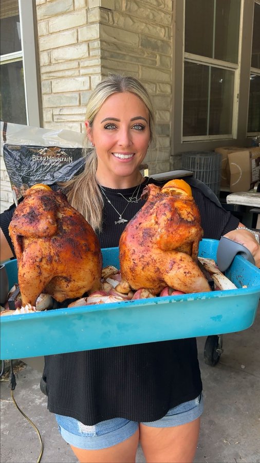 Instagram post by @girlgonegrilling for Bear Mountain BBQ. Caption reads: [...] Chicken hits different thanks to my....