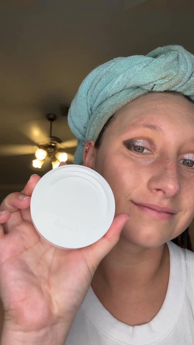 Instagram post by @makeupbytayb3 for BAZZAAL. Caption reads: [...] #Cicamanu #SerumCushion @Parnell US @BAZZAAL.