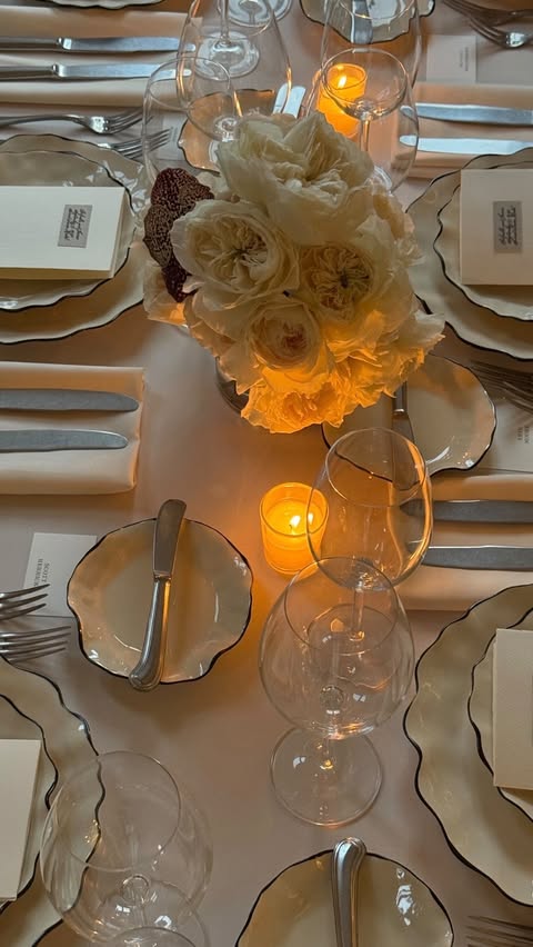 Instagram post by @gabrigofis for etsy. Caption reads: Favorite part of wedding planning!! 

Loved....