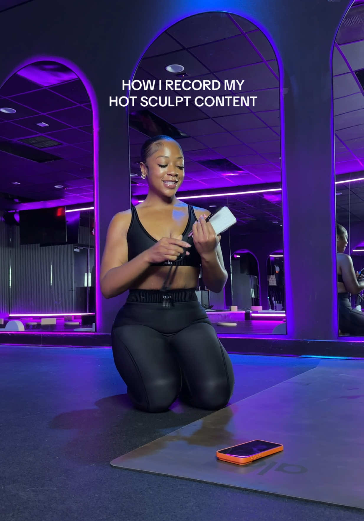 TikTok post by @viewsofzhane for Alo Yoga. Caption reads: HOT GIRLS DONT GATEKEEP sooo here’s a video on how....