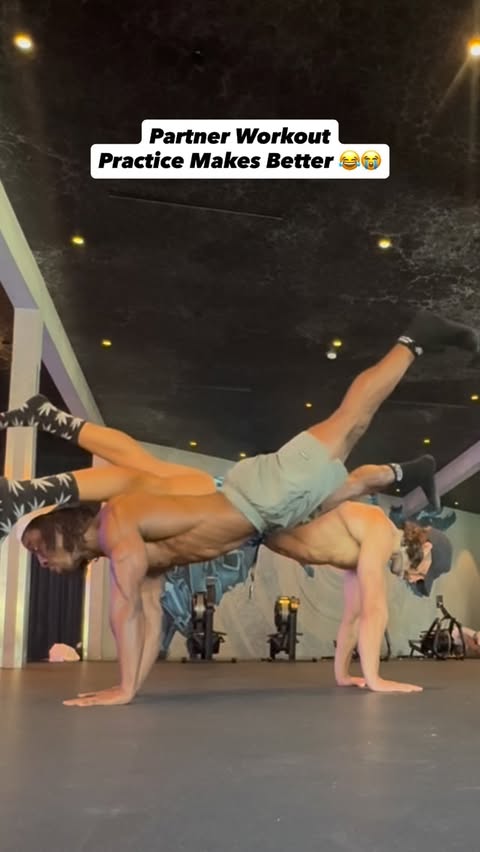 Instagram post by @shakastrong for LSKD. Caption reads: [...] 💪🏿

#partnerchallenge #partnerworkout....