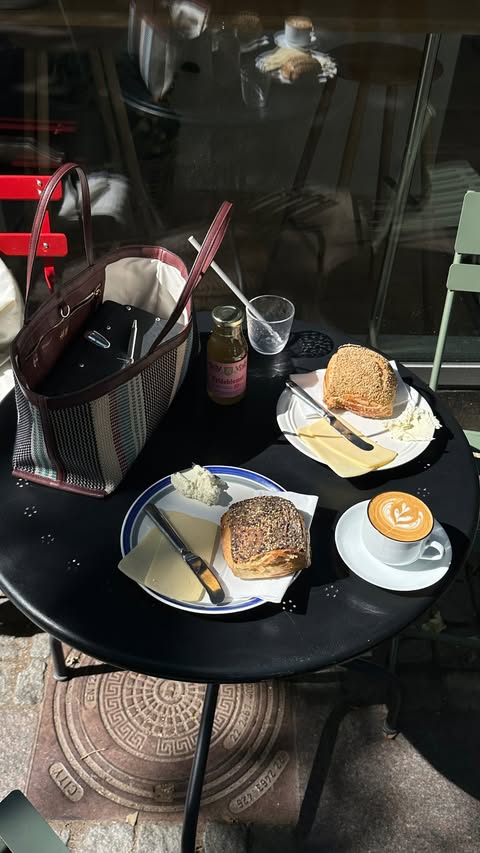 Instagram post by @annabjorkjohansson for NELLY.COM. Caption reads: Morning w. NELLY 🥯 | annonce #nellycom #nellyhaul.