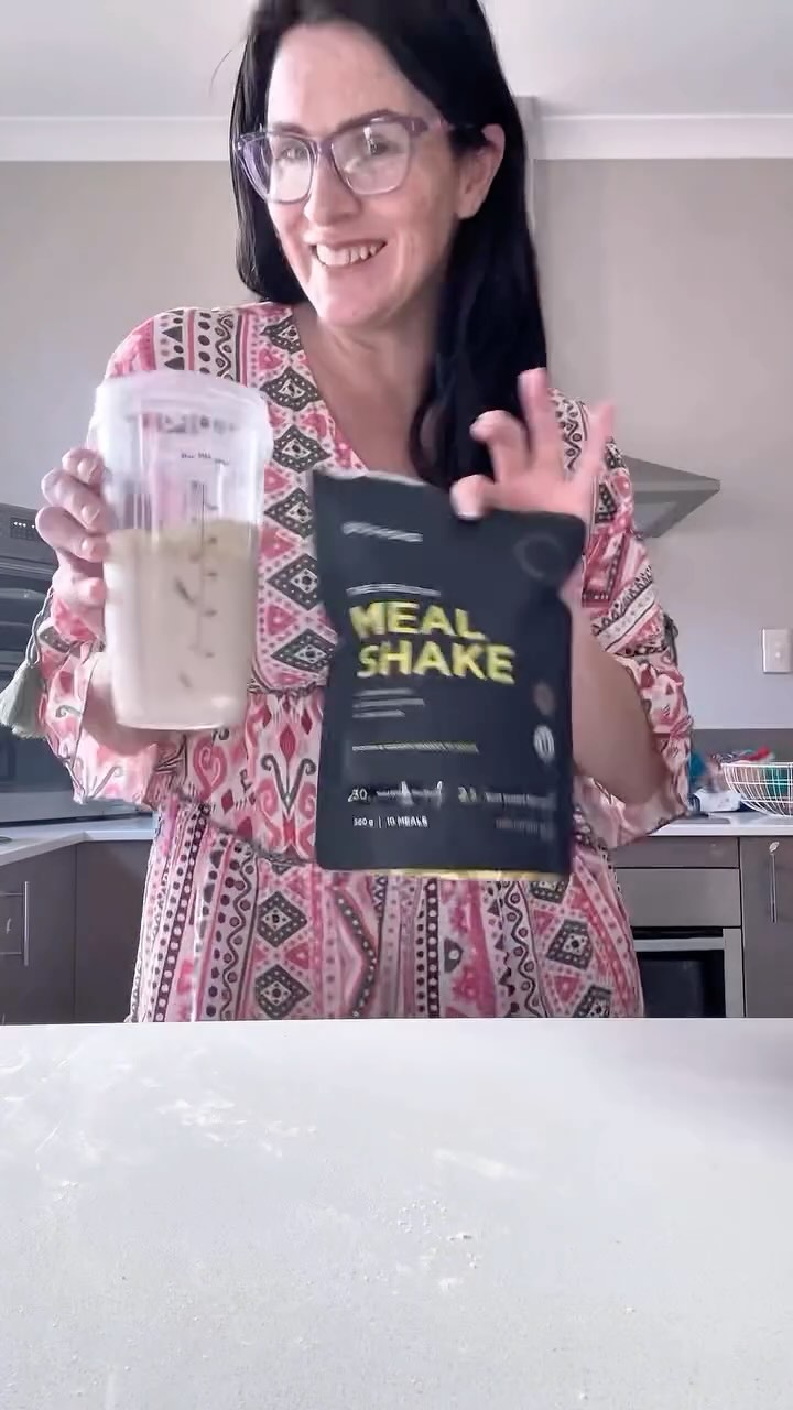 Instagram post by @the_vickers_girls_ for Tropeaka. Caption reads: Trying to juggle busy mum life and staying on top....