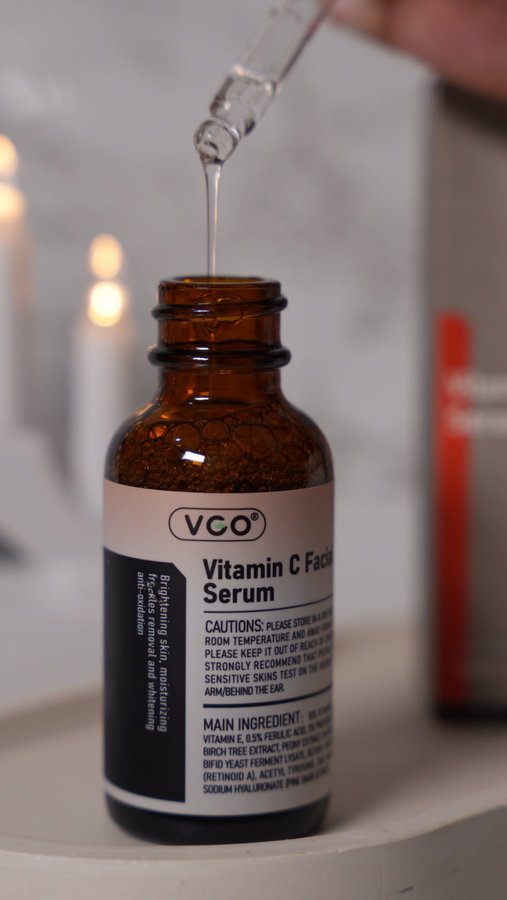 Instagram post by @bakkkrro for VGObeauty. Caption reads: This Vitamin C Facial Serum From @vgo_beauty1....