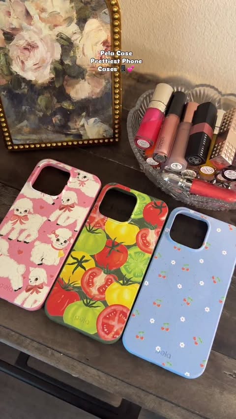 Instagram post by @makeup.by.umber for Pela Case. Caption reads: [...] looks with these adorable eco cases by....