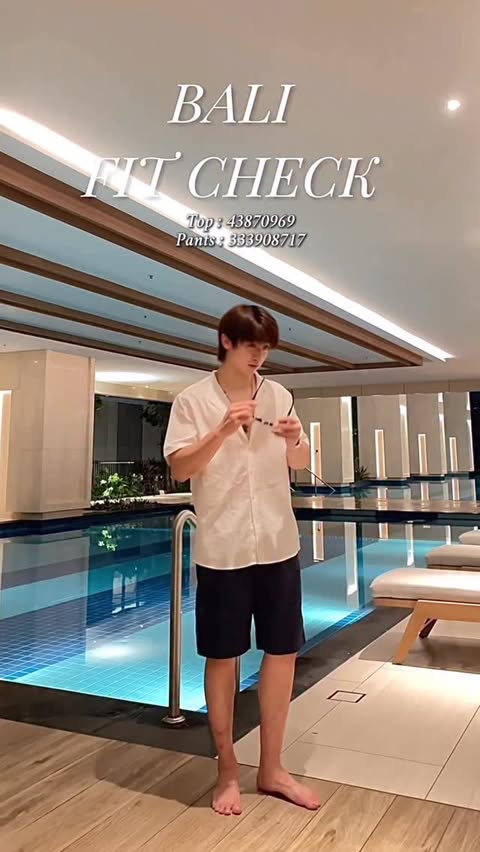 Instagram post by @darrentheho__ for SHEIN Malaysia. Caption reads: [...] more amazing menswear in SHEIN! 🔥....
