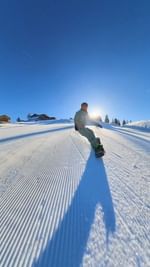 Instagram post by @_lets.go.get.lost_ for SMITH Optics. Caption reads: [...] there's no pow) 👌

Helmet & goggles:....