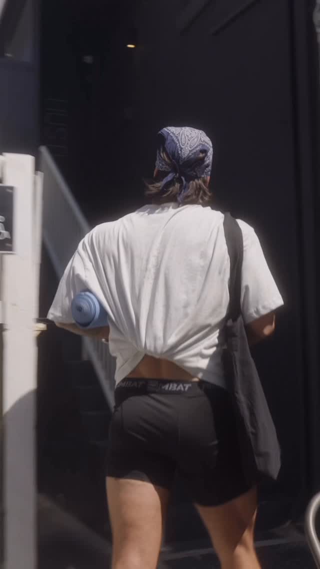 Instagram post by @eliot.donovan for Tinder. Caption reads: Find your Tinder crush today 💕 @tinderau....