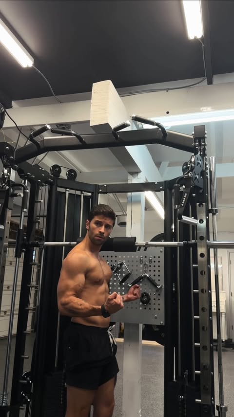 Instagram post by @jakemiller for CLIF BAR. Caption reads: [...] My favorite gym partner 💪🏽 @clifbar Use....