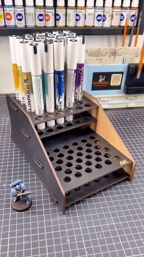 Instagram post by @felixwaswolf for AK-Interactive. Caption reads: [...] pens everywhere?
Not anymore. Thanks....