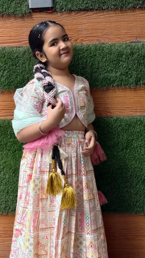 Instagram post by @geetika.aishvi.official for Hopscotch. Caption reads: [...] this stunning wedding collection....