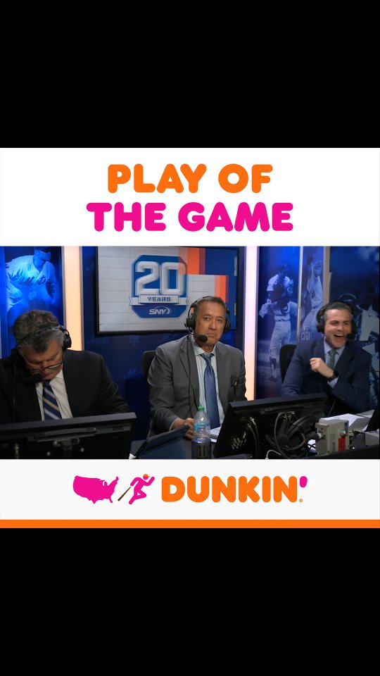 Instagram post by @stevegelbs for Dunkin’. Caption reads: "FRANCISCO LINDOR WALKS IT OFF FOR THE METS!"....