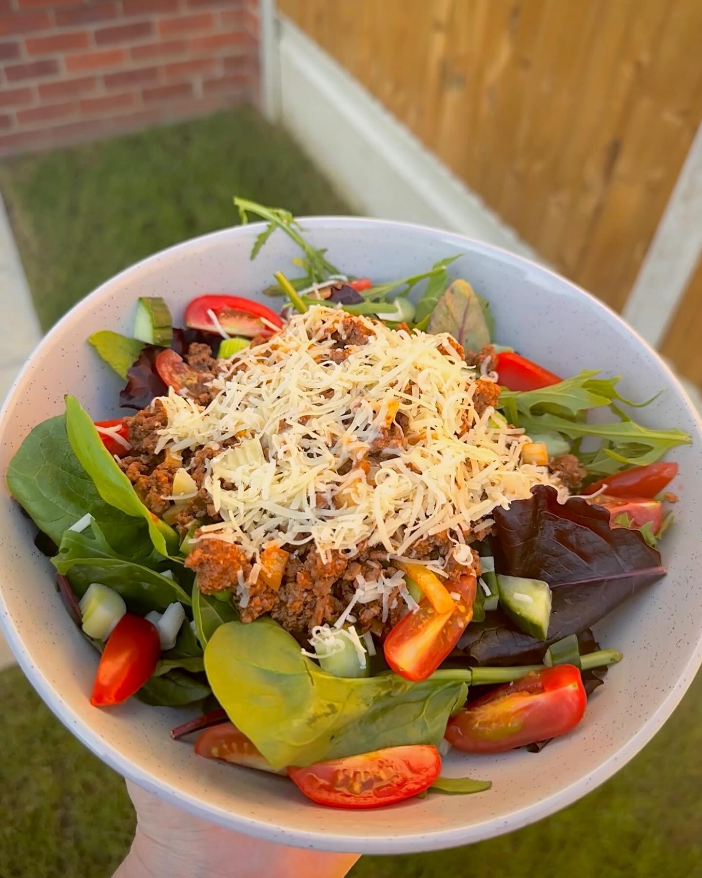 Instagram post by @gemmas_slimming_journey for Jd Seasonings. Caption reads: BEEF TACO BOWL 🌮 

This is my favourite meal by....