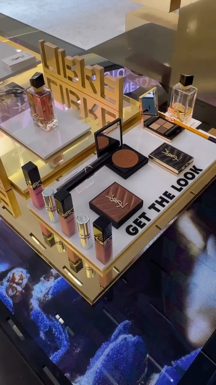 Instagram post by @lisa.stanfield for Edgars. Caption reads: [...] make all your purchases at @edgarsbeauty.....