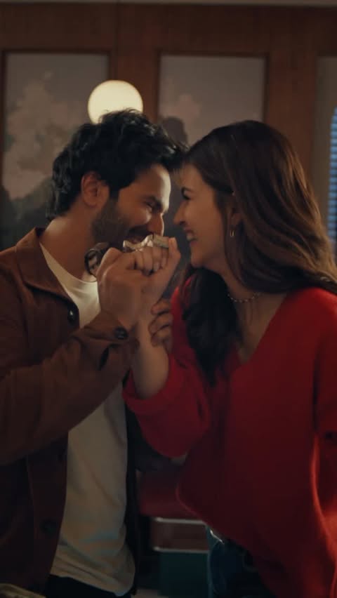 Instagram post by @kritisanon for Fossil. Caption reads: Made for thoughtful gifting, meaningful moments,....