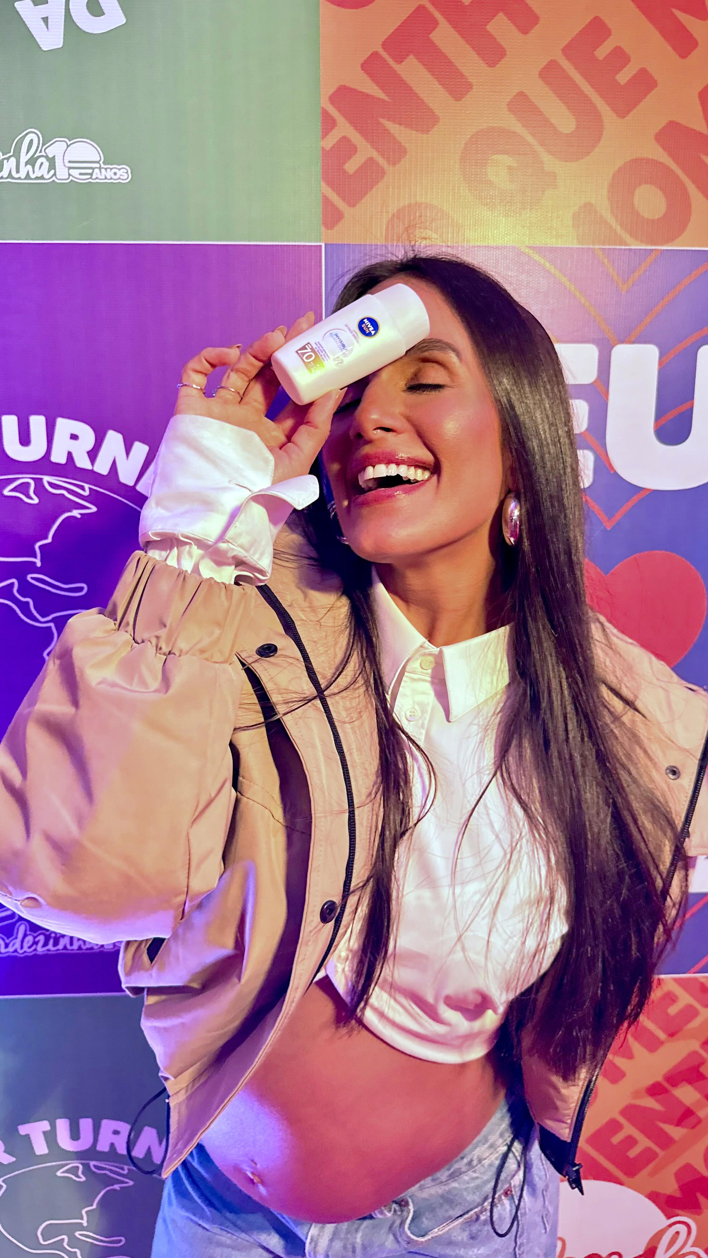 Instagram post by @carolpeixinho for Nivea. Caption reads: Fui convocada por NIVEA SUN pra uma missão....