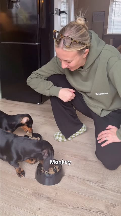 Instagram post by @beth.pabs.frank for Marleybones. Caption reads: [...] Arctic Tetris. 

Use code FRANK40....