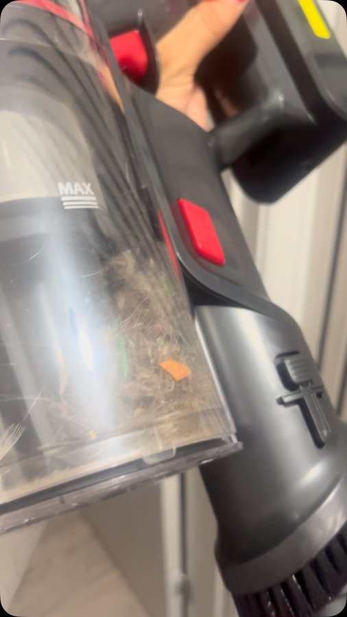 Instagram post by @the.wisdom.family for Ultenic. Caption reads: Effortless cleaning with the Ultenic U16 Flex!....