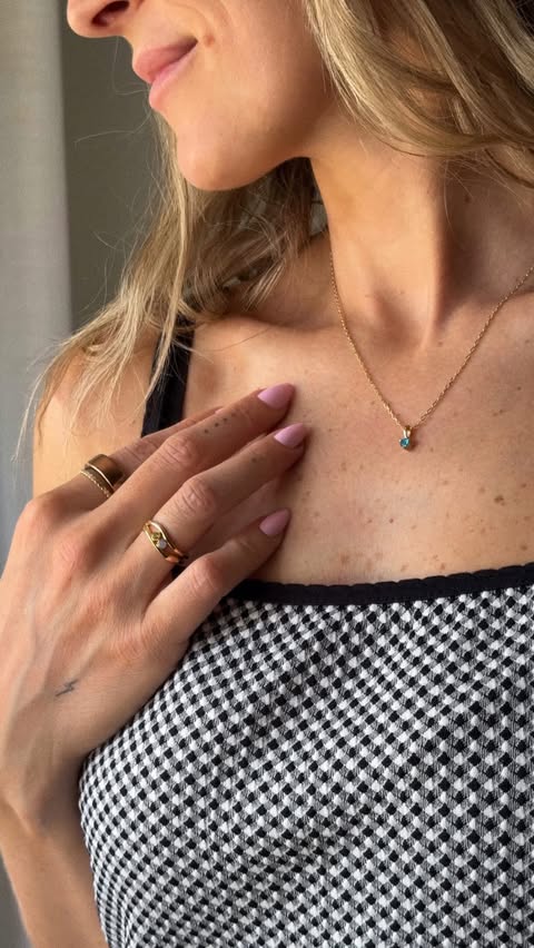 Instagram post by @bailsohey for Jewlr. Caption reads: [...] got to hold 🕊️ haven’t taken these @jewlr....