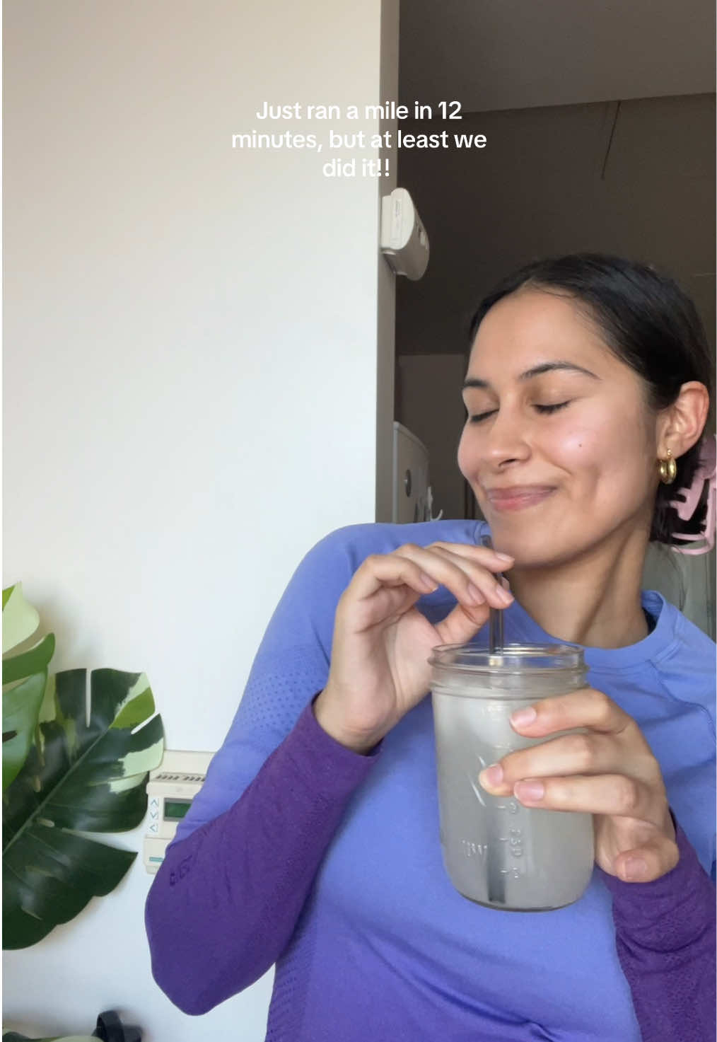 TikTok post by @celpuente for Instant Hydration. Caption reads: [...] year is to run more!! Drinking the @Instant....