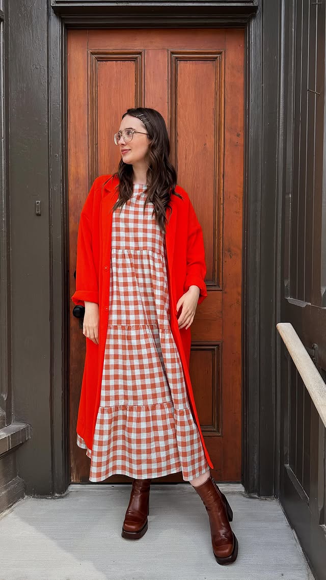 Instagram post by @anniepickle for Tradlands. Caption reads: [...] dress ever so kindly gifted to me from....