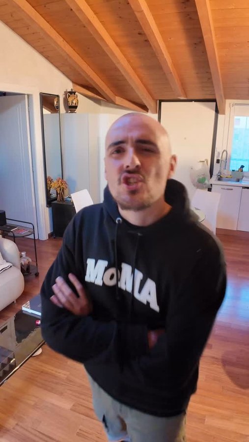 Instagram post by @surry for Trade Republic. Caption reads: 100 Miliardi 🫠🫠🫠 @traderepublic ADV.