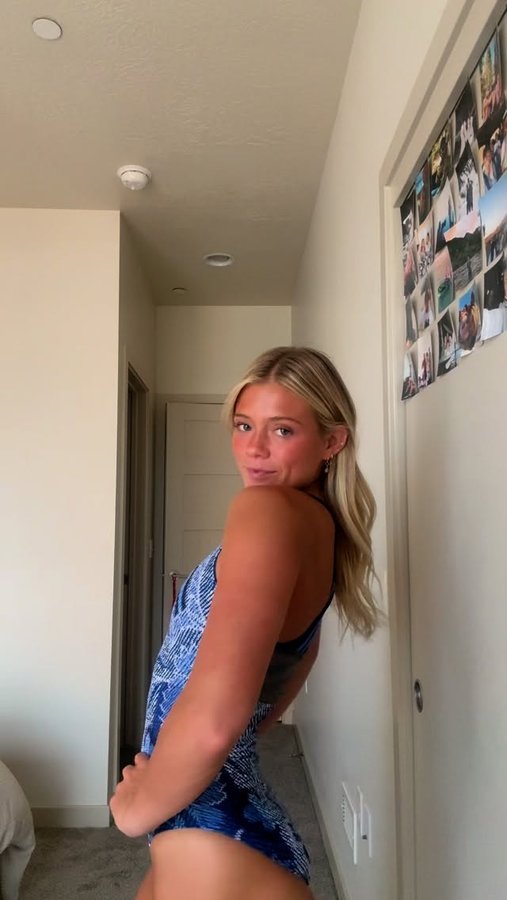 Instagram post by @avery.neff for GK Elite. Caption reads: My favorite style from @gkelite Season to Aspire....