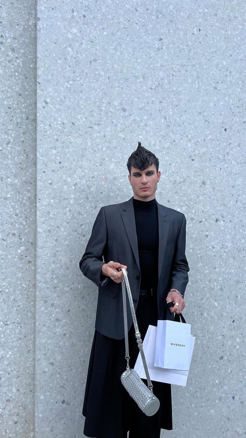 Instagram post by @friedersell for VITALY. Caption reads: *Anzeige Super villains getting ready to cheat at....