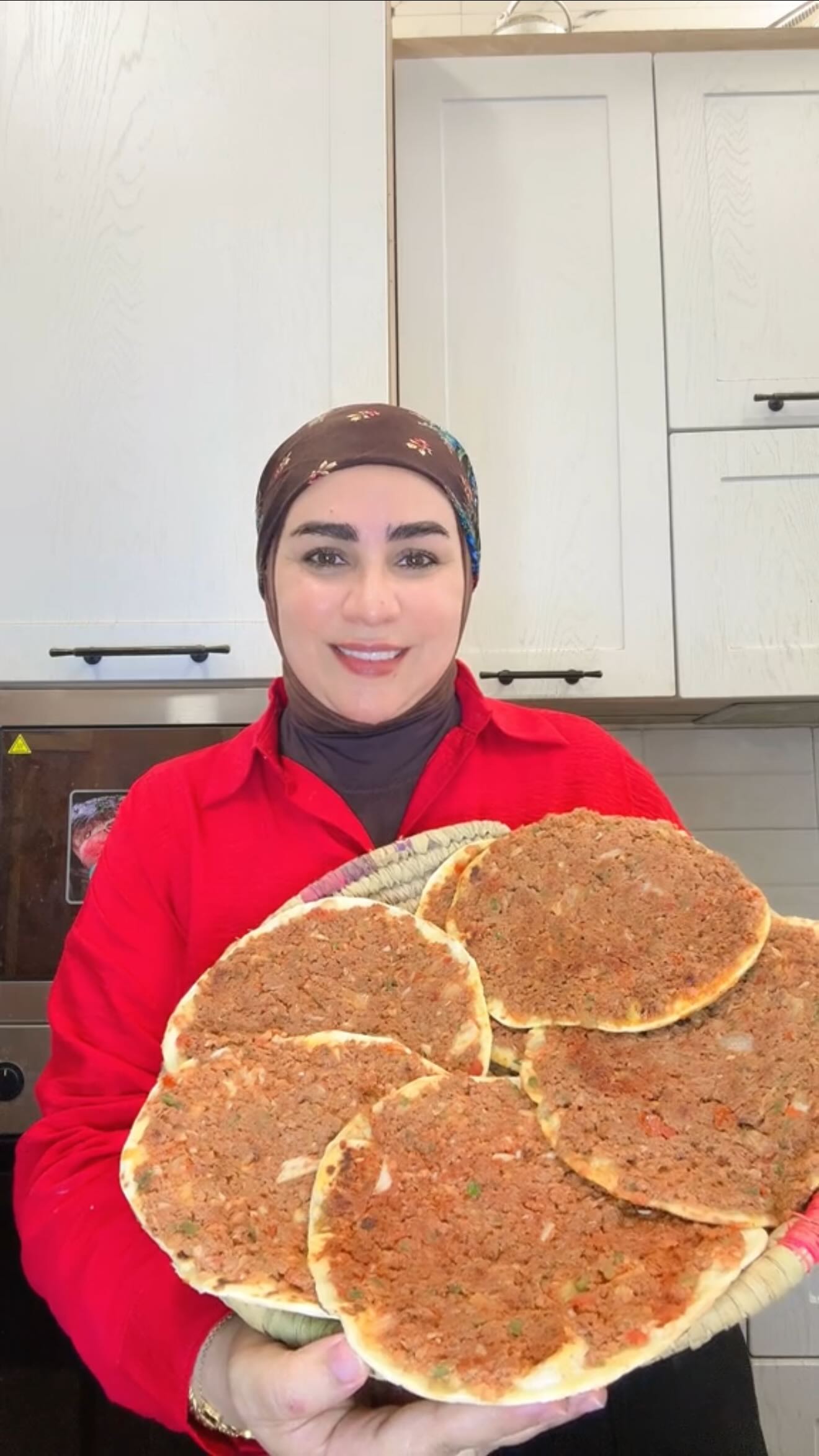 Instagram post by @manal_chef for KitchenAid. Caption reads: ⁨	بعد ما تجربون هالوصفة لخبز الصاج 
ما راح تشتروا....