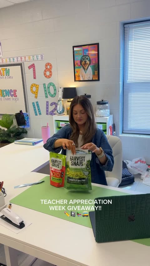 Instagram post by @maniacsinthemiddle for Harvest Snaps. Caption reads: [...] WEEK GIVEAWAY🚨 Attention teachers!!....