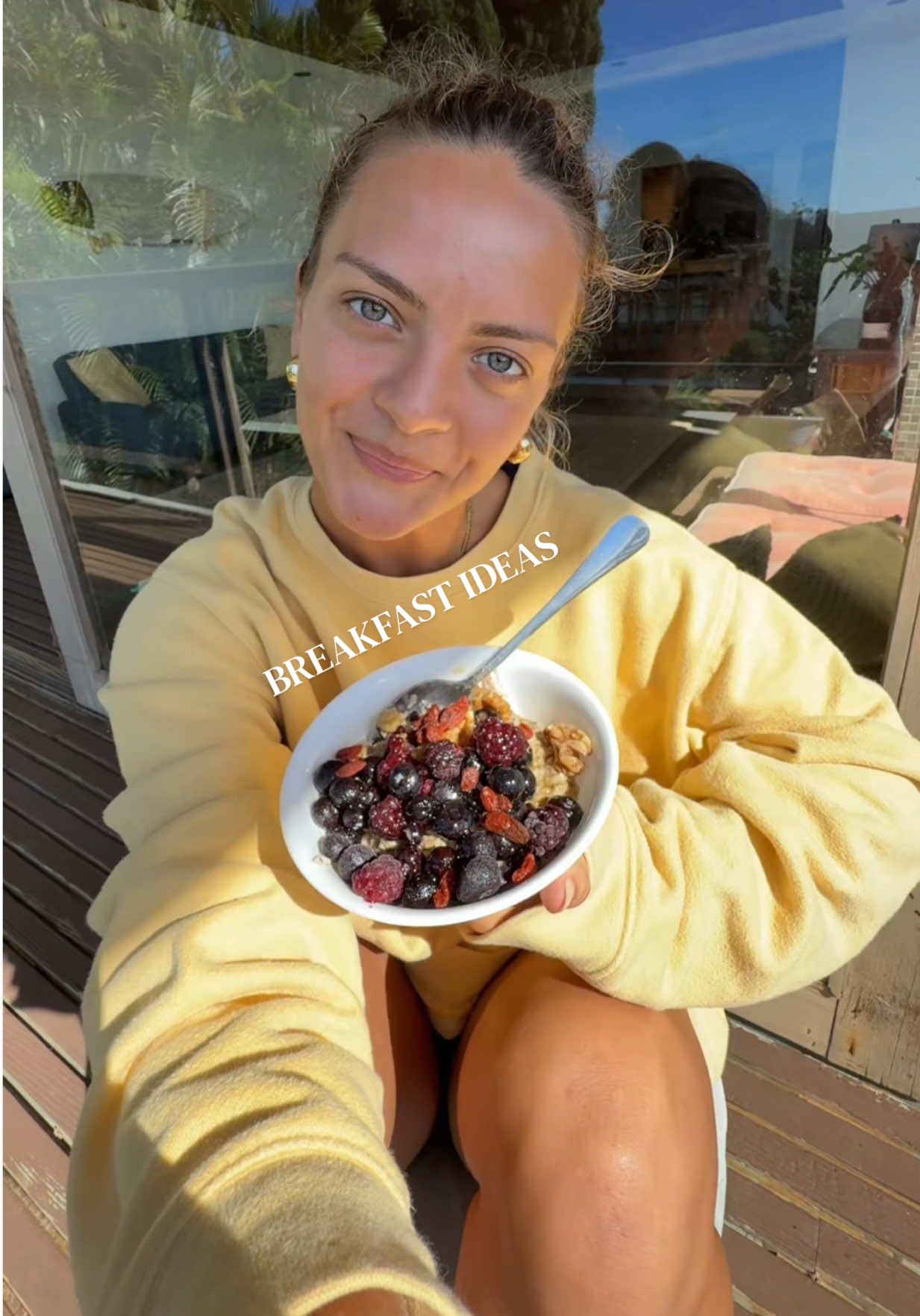 TikTok post by @joleenw for Truvani. Caption reads: [...] -1 tbsp chia seeds -1/2 scoop protein (....