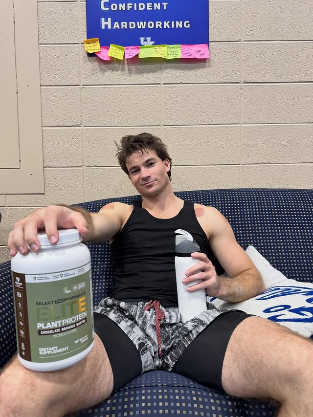 Instagram post by @slaneglover for 98Strong. Caption reads: [...] and ELITE results ✅
@selectproformance....