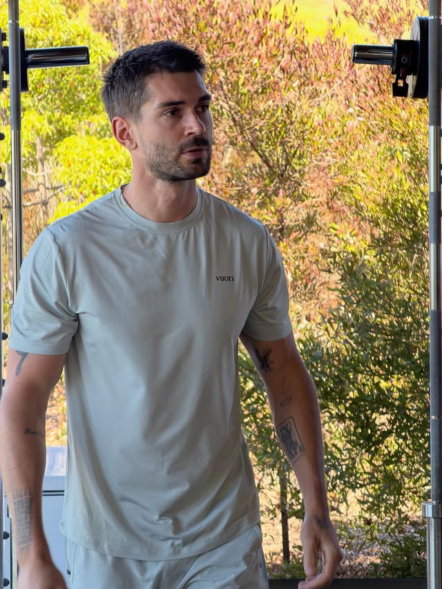 Instagram post by @bradleygoulddd for Vuori. Caption reads: Outdoor workouts with @vuoriclothing #vuoripartner.