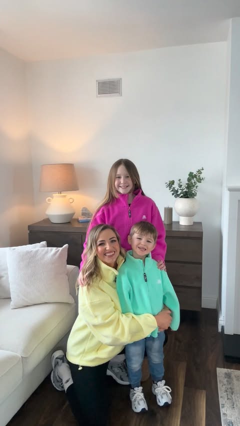 Instagram post by @amy_o_brien_ for 4TH ARQ. Caption reads: [...] new collection kids half zips from @4tharq....