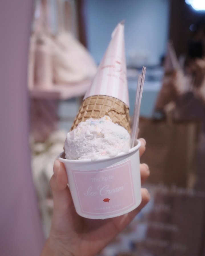 Instagram post by @mio.yakubo_official for Her lip to. Caption reads: 🍨❤︎ #HLTICECREAM.