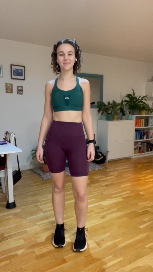 Instagram post by @runwithronni for MAAREE. Caption reads: If I like it*, I’ll just grab it in another colour....