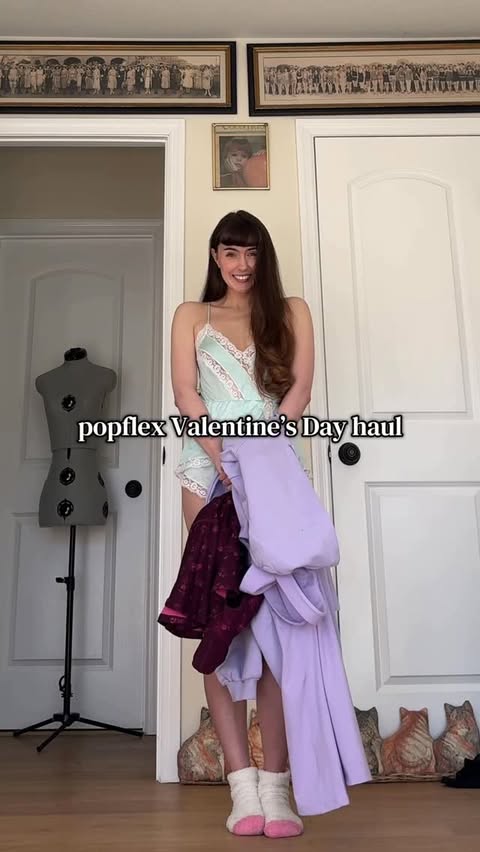 Instagram post by @_boringbb_ for POPFLEX Active. Caption reads: @popflex_active Valentine’s Day haul 💕....