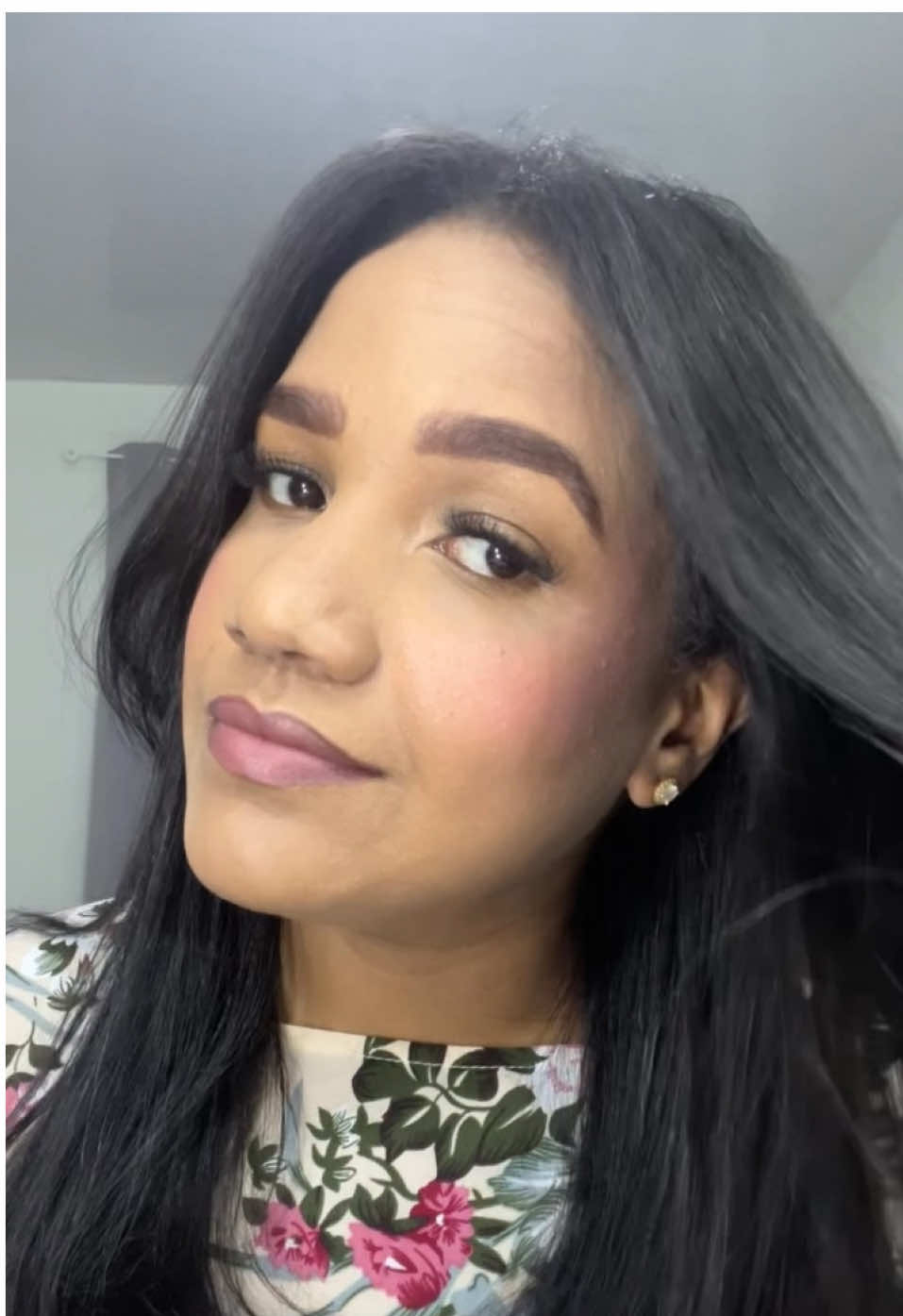 TikTok post by @cristal_sanchezm for Lenubele. Caption reads: [...] or pores after the base. @Le Nubele US....
